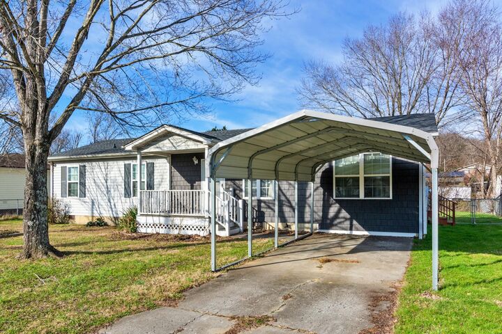 Property Photo: 345 Yoakum Street TN 37321