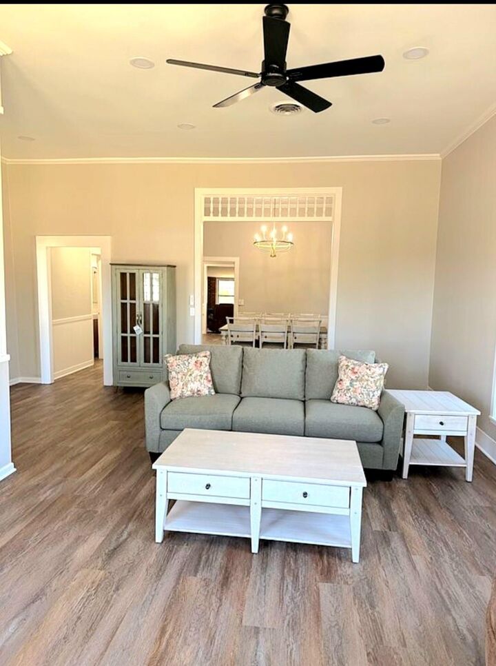 Property Photo:  206 Mulberry  TX 77964 