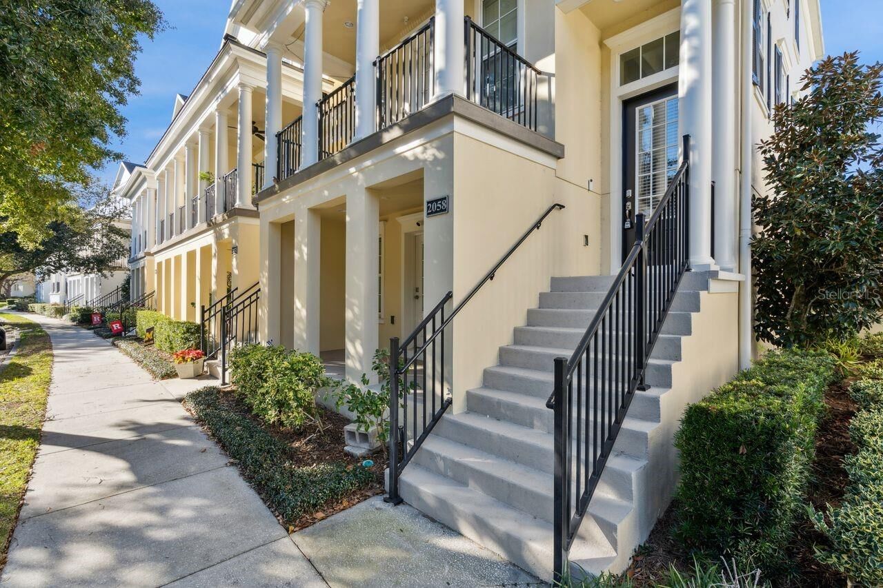 Property Photo: 2058 Prospect Avenue FL 32814