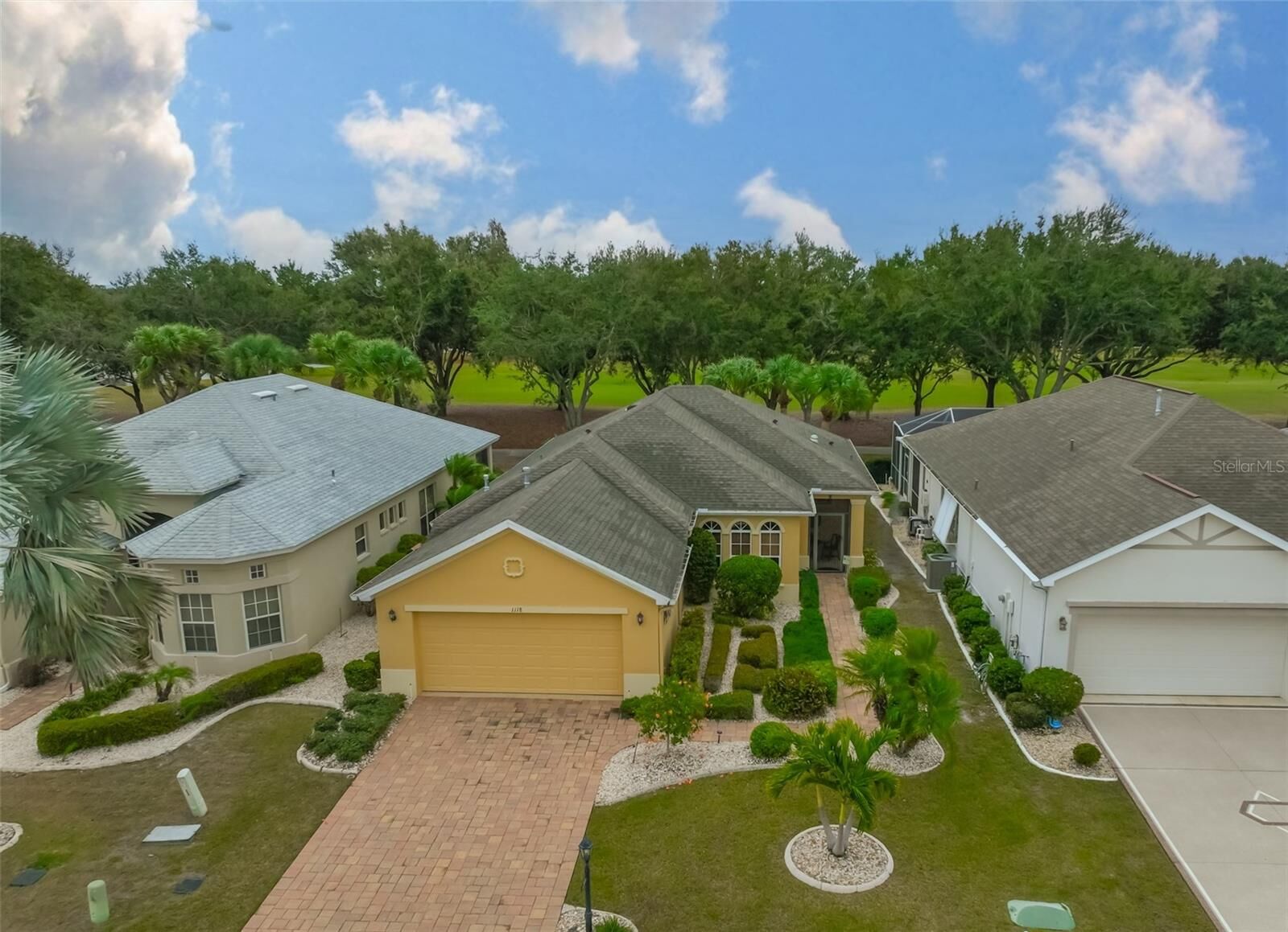 Property Photo:  1118 Emerald Dunes Drive  FL 33573 