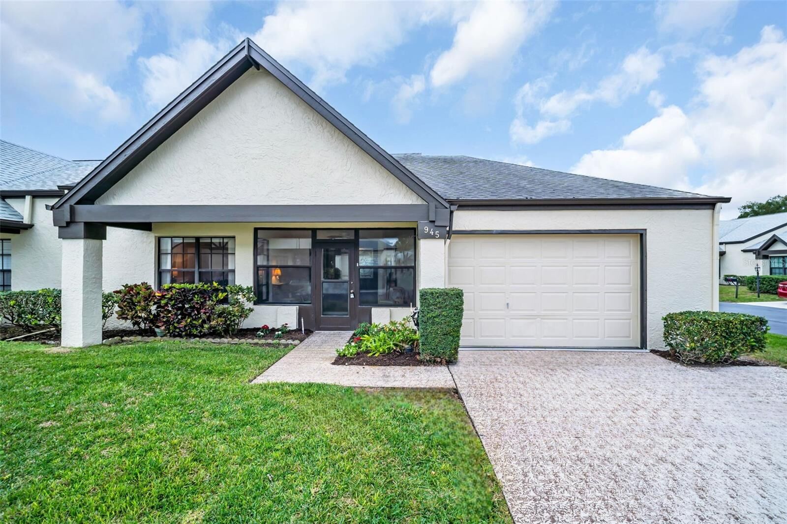 Property Photo:  945 Rosewood Lane  FL 34684 