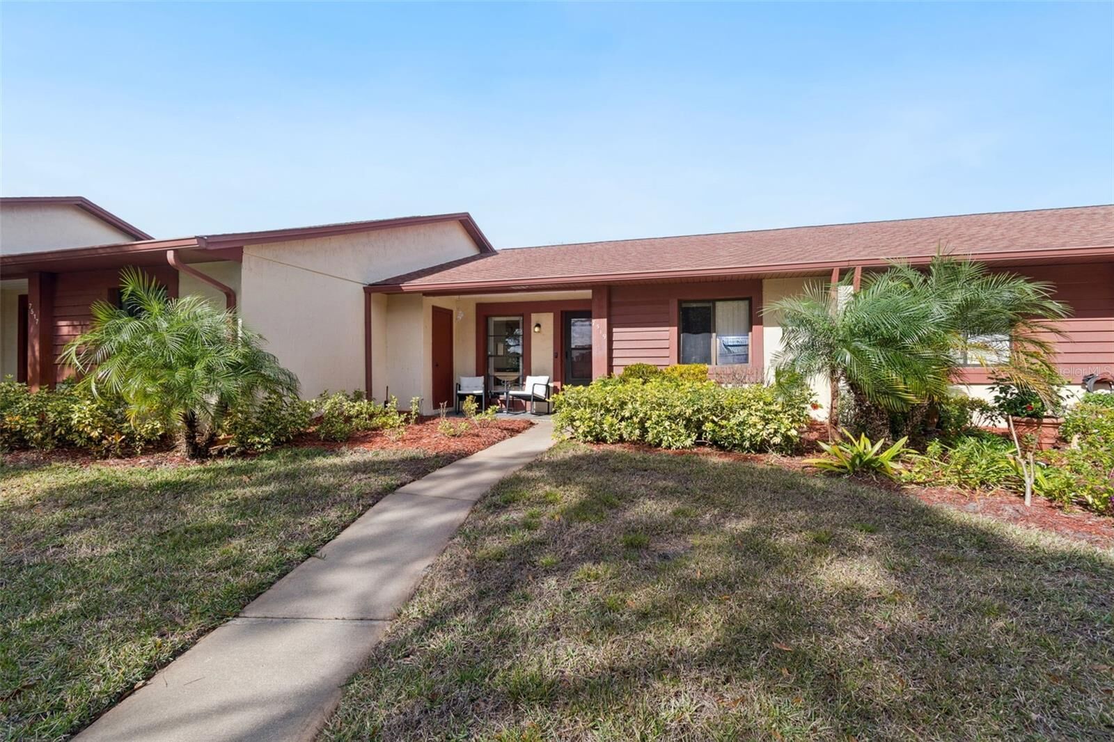 Property Photo: 7519 Greystone Drive FL 34667