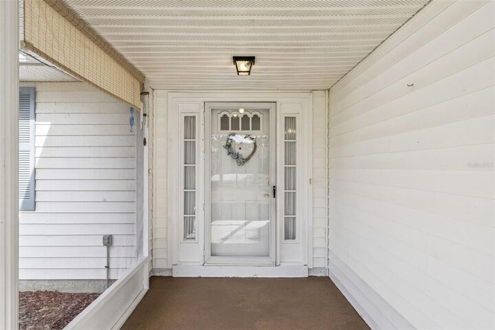 Property Photo: 1409 New Abbey Avenue FL 34788
