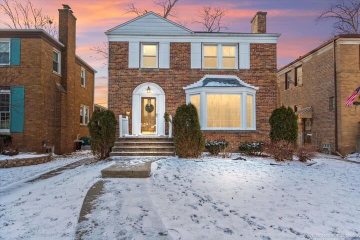 Property Photo:  2517 W 107th Street  IL 60655 