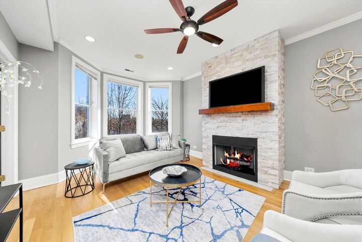 Property Photo:  4918 S St Lawrence Avenue 3  IL 60615 