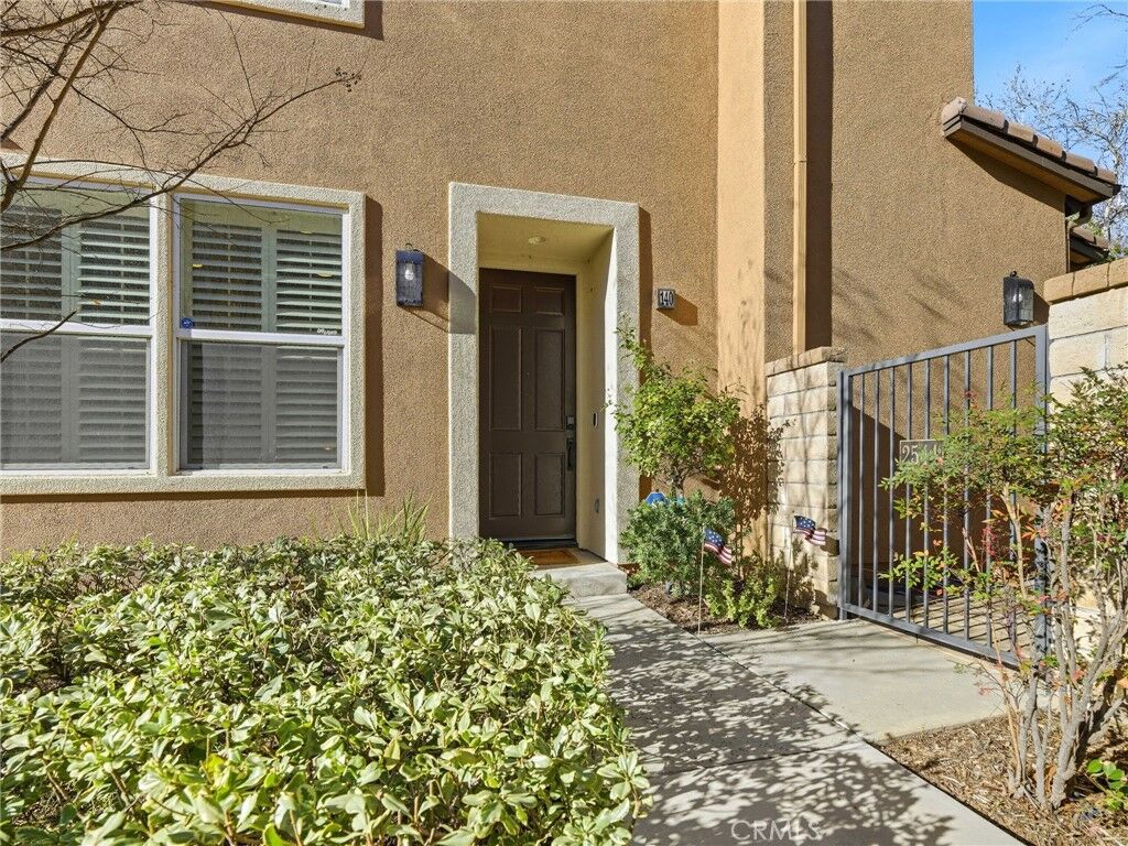 Property Photo:  25441 Eagle  CA 91381 