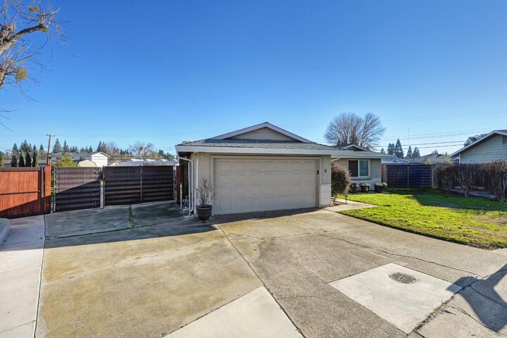 Property Photo:  4732 Montclair Court  CA 95746 