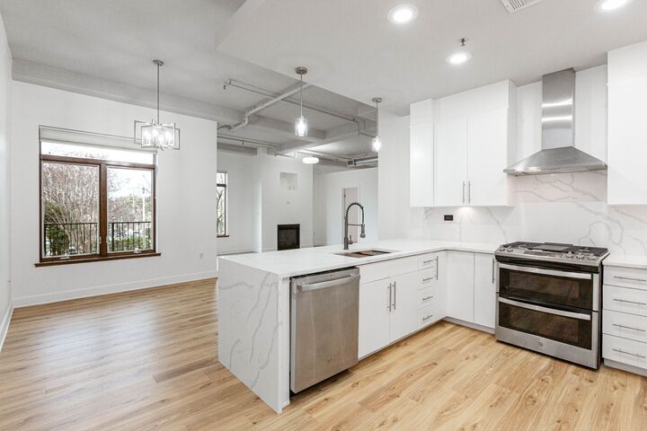 Property Photo:  117 30th Ave N 304  TN 37203 