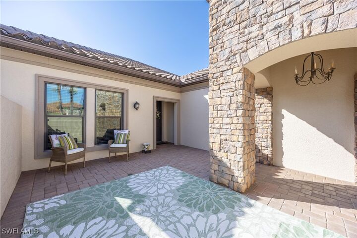 Property Photo:  8522 Palacio Terrace N  FL 34114 