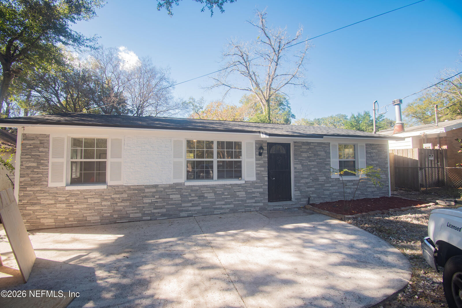 Property Photo: 9224 10th Avenue FL 32208