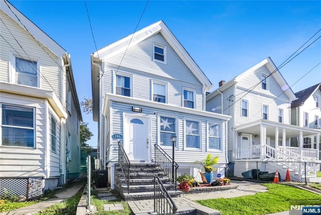 Property Photo:  146 Spring Street  NJ 07050 