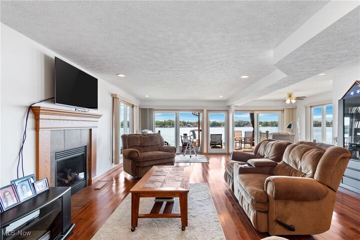 Property Photo:  4628 Whyem Drive  OH 44319 