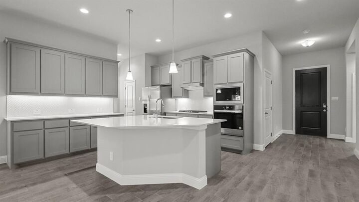 Property Photo:  11209 Treehouse Trail  TX 76247 