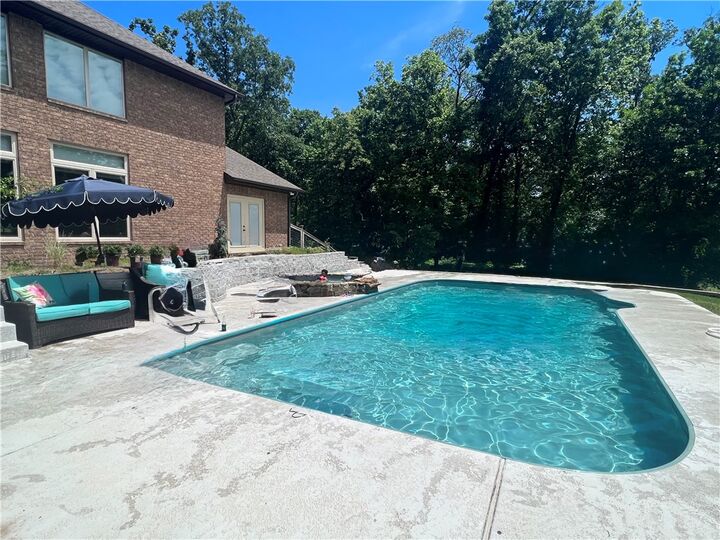 Property Photo:  425 NE Duke Hill Road  AR 72713 