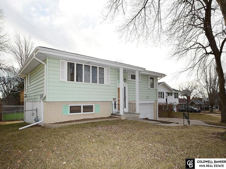 Property Photo:  7813 S 37th Street  NE 68147 