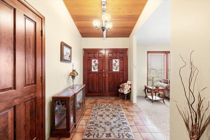 Property Photo:  2740 Prescott Street  OR 97504 