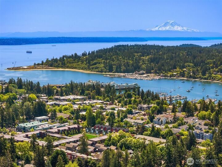 Property Photo:  210  Shepard Way NW  WA 98110 