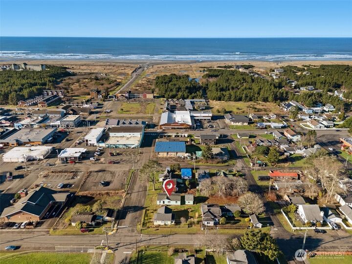 Property Photo: 208 NE 2nd Street WA 98631