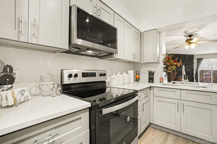 Property Photo:  1662 S Idalia Circle N  CO 80017 
