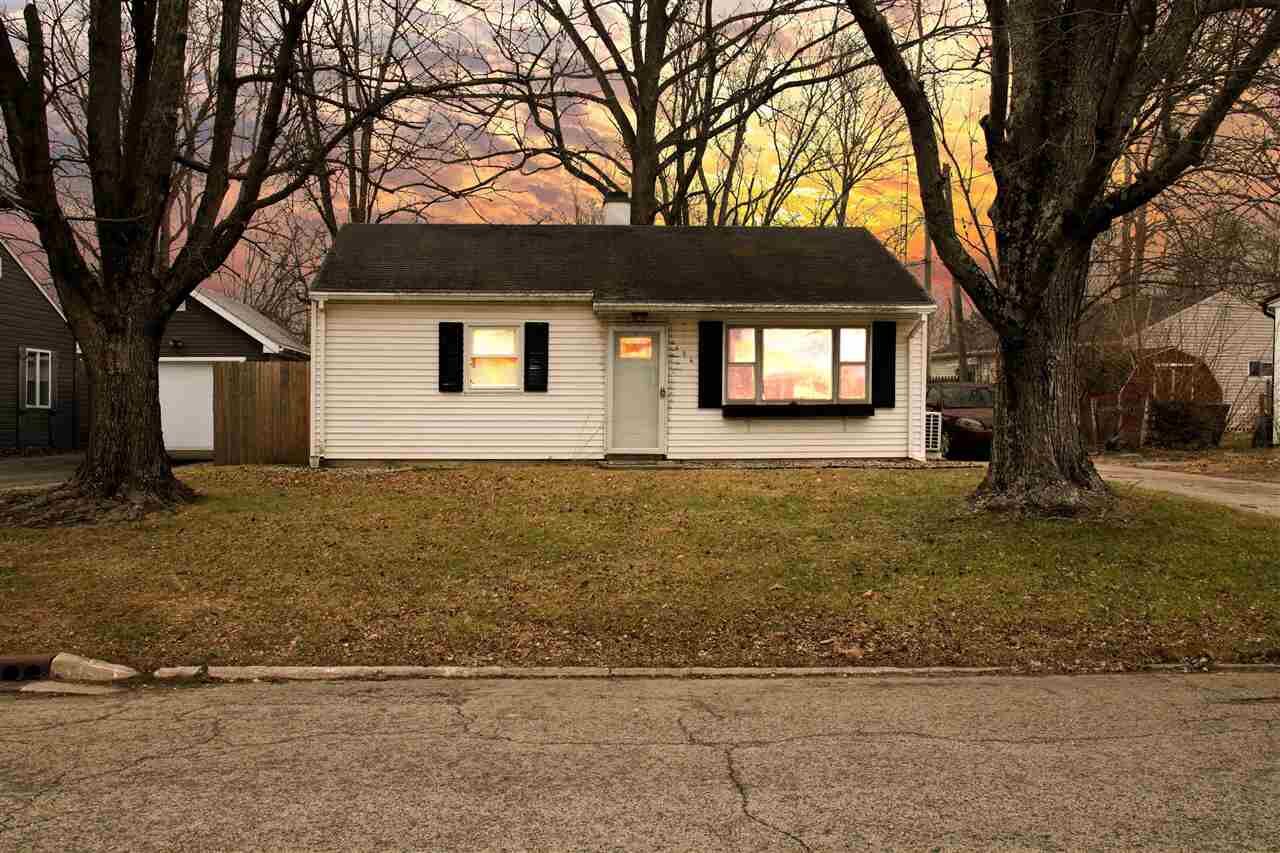 Property Photo:  606 E South Street  IN 47330 