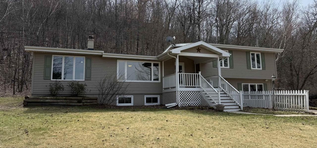 Property Photo:  7422 Loy Road  WI 53503 