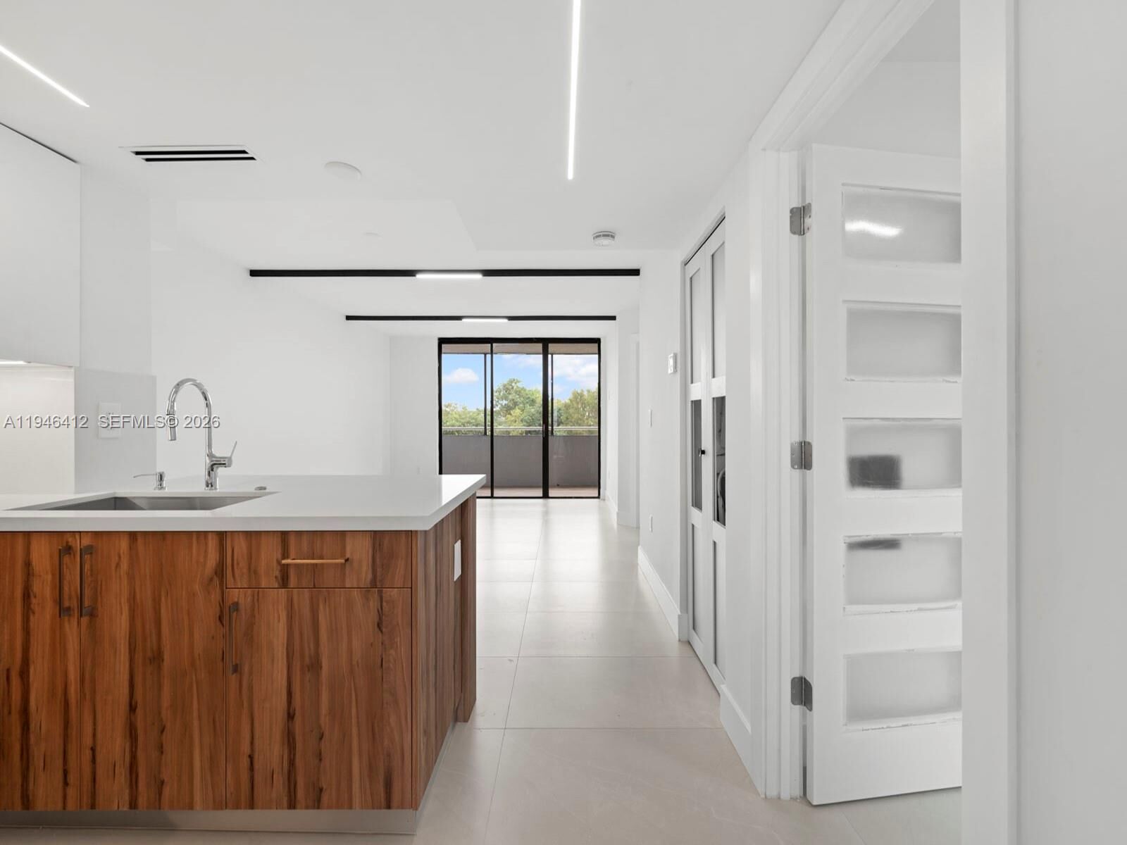 Property Photo: 8215 SW 152nd Ave G-308 FL 33193