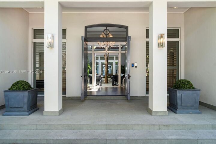 Property Photo: 4100 Kiaora St FL 33133