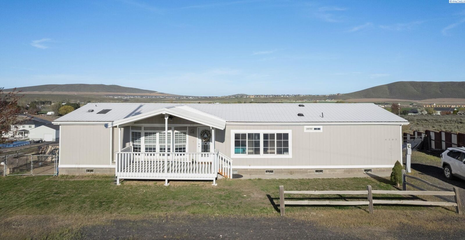 Property Photo:  6103 S 56 Pr SE  WA 99320 