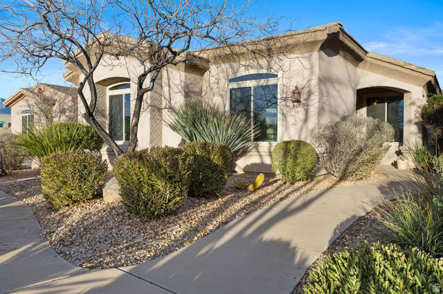 Property Photo:  2182 N Canyon Greens Dr  UT 84780 