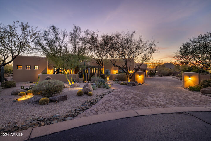 Property Photo: 33296 N Vanishing Trail AZ 85266