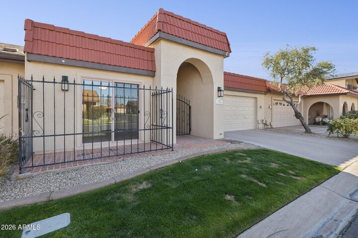 Property Photo:  7901 E Plaza Avenue  AZ 85250 