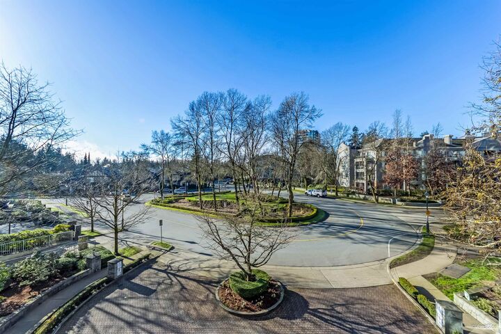 Property Photo: 5639 Hampton Place 309 BC V6T 2H6