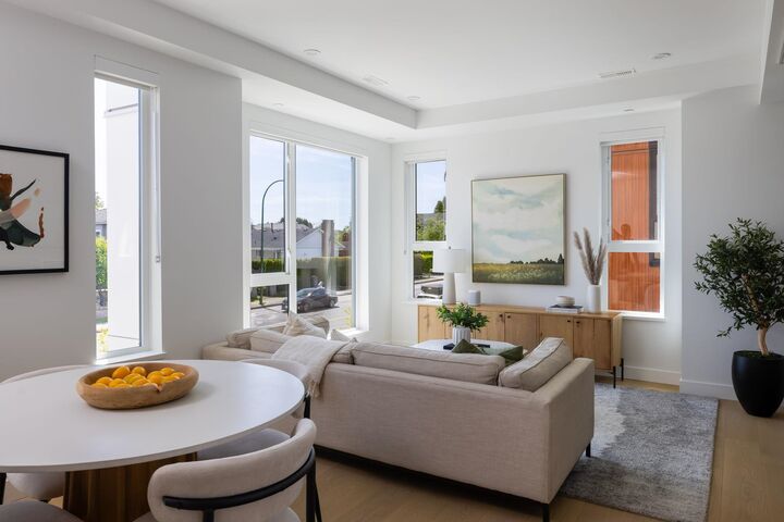 Property Photo: 715 W 49th Avenue 213 BC V5Z 0L1
