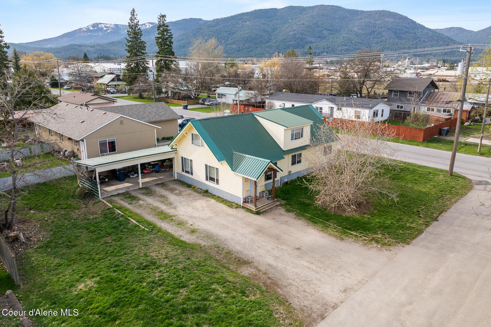 Property Photo:  1021 N Florence Ave  ID 83864 