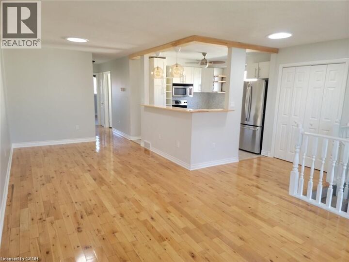 Property Photo:  37 Fox Trail Drive Upper  ON L2S 3T7 