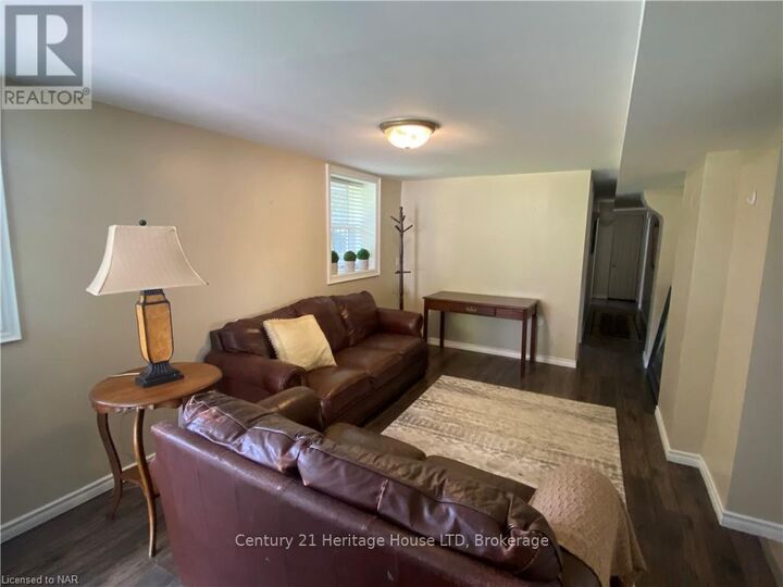 Photo de la propriété:  6042 Culp Street  ON L2G 2B7 