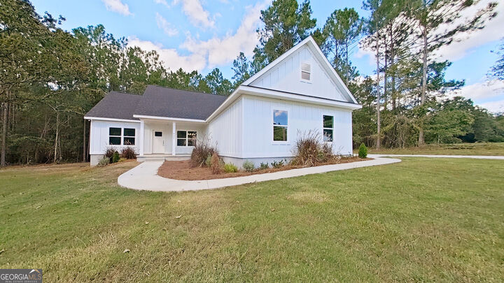 Property Photo:  425 Woodridge Lane  GA 39827 