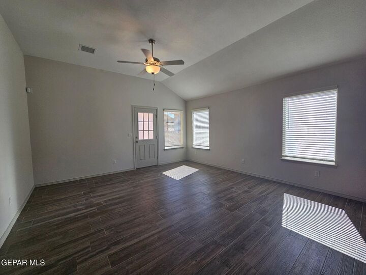 Property Photo: 1096 Summer Night Place TX 79928