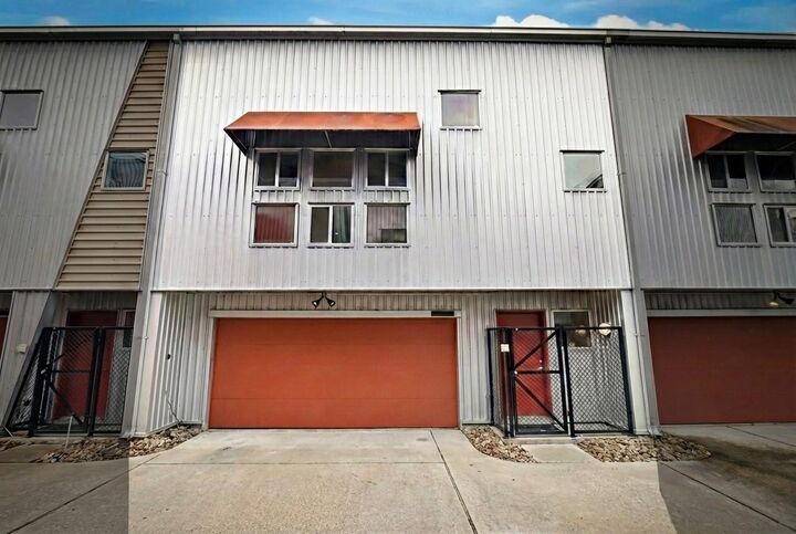 Property Photo:  2605 Calumet Street 34  TX 77004 