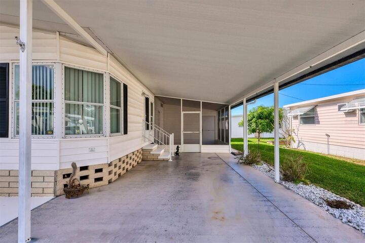 Property Photo:  4908 6th B Street E  FL 34203 