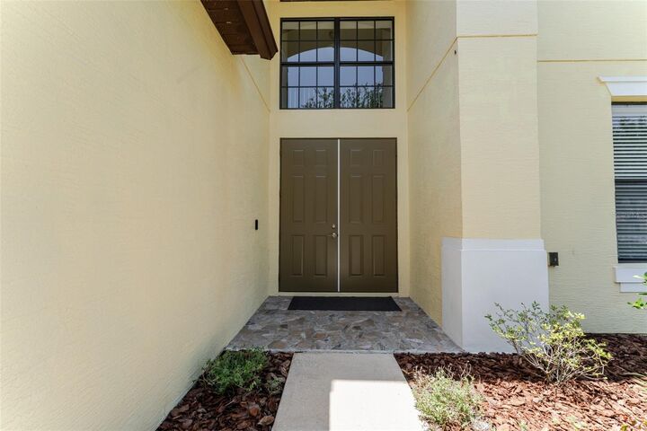 Property Photo:  1778 Waterside Oaks Drive  FL 32763 