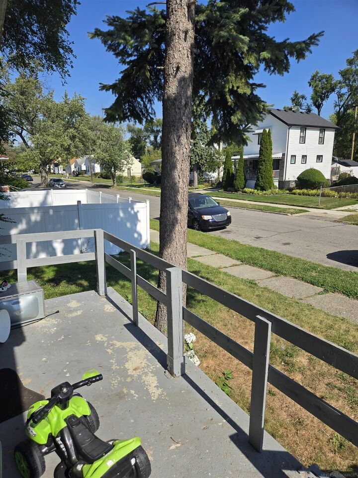 Property Photo:  19235 Lamont Street  MI 48234 