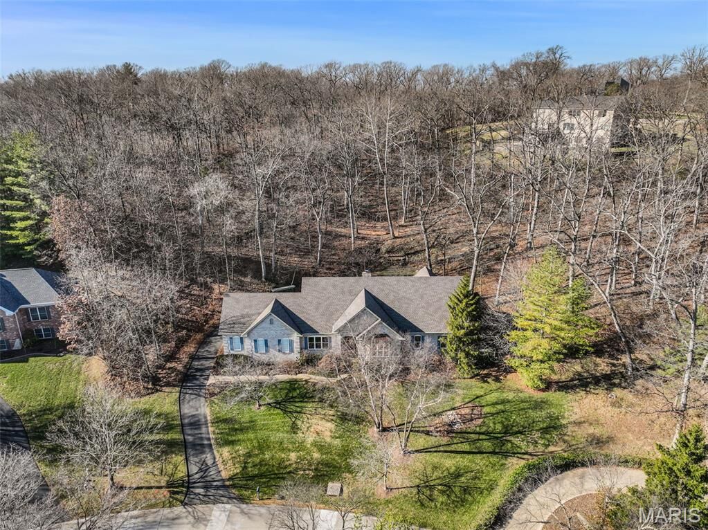 Property Photo:  9515 Country Club Green  MO 63127 