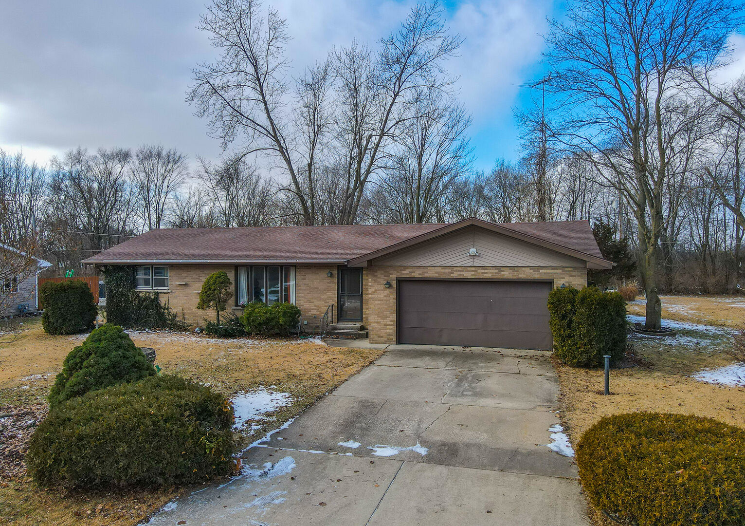 Property Photo: 164 N 5620W Road IL 60901