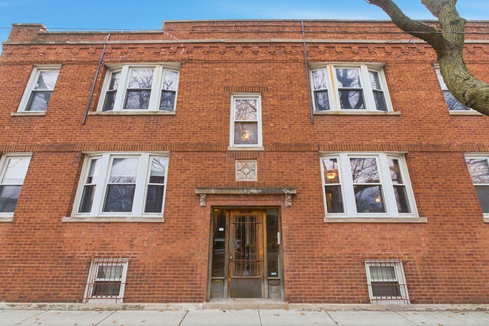 Property Photo:  3534 N Lawndale Avenue 1  IL 60618 