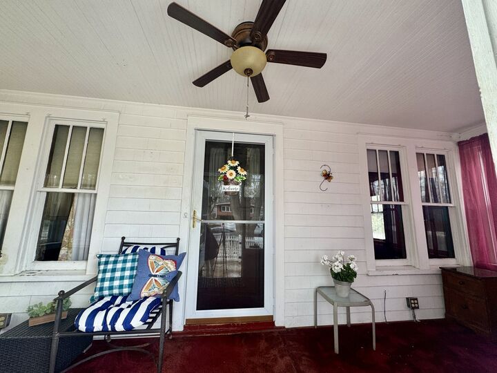 Property Photo: 165 Franklin Avenue IL 60506