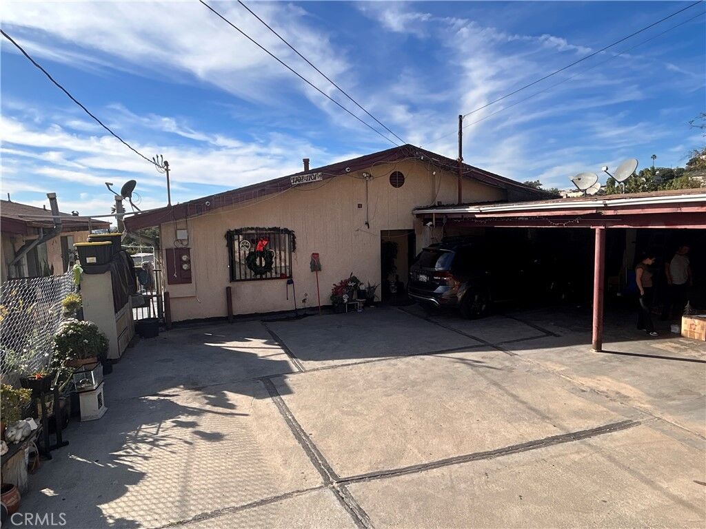 Property Photo:  1101 N Rowan  CA 90063 