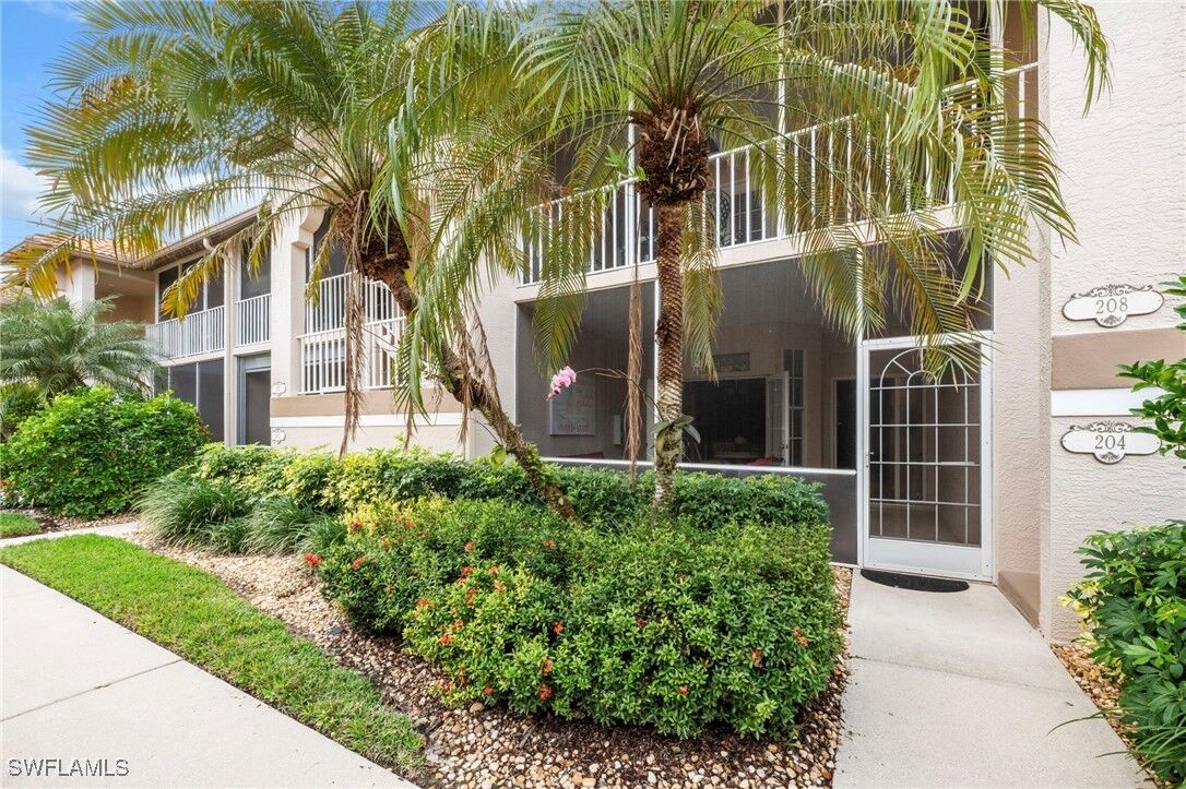 Property Photo: 8015 Tiger Cove 204 FL 34113