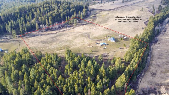 Property Photo:  1210 Spring Way  WA 99126 