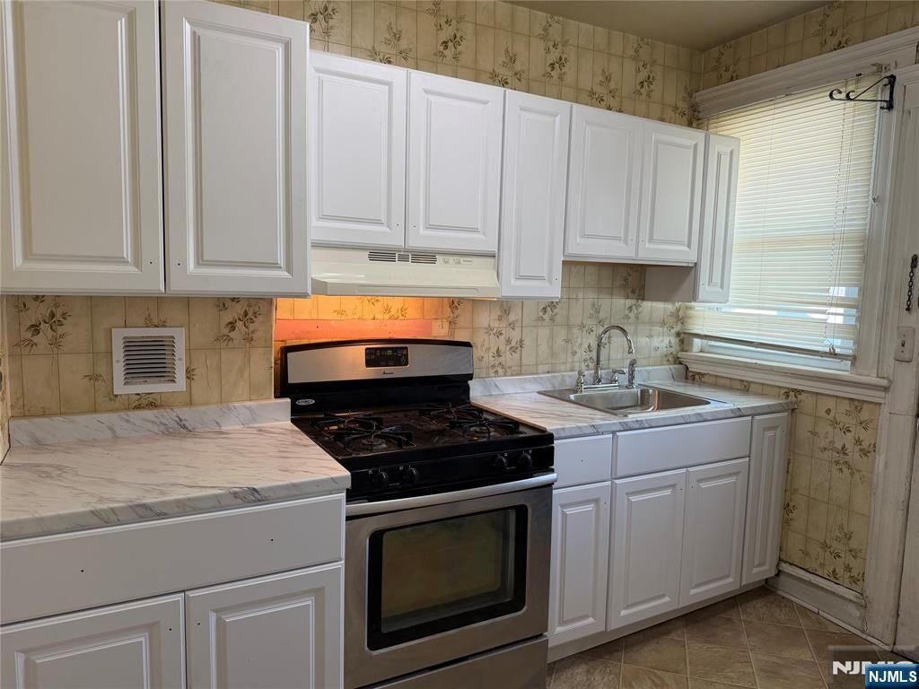 Property Photo:  234 Lafayette Avenue  NJ 07506 